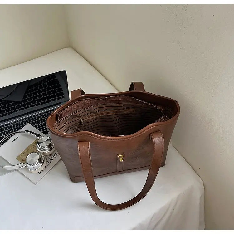 Luxury Women's Hand Bags Made Of Premium Leather Boasting Casual Famous Daily Stylish Style