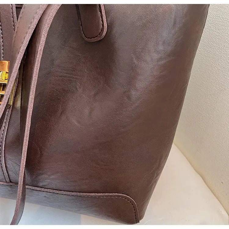 Luxury Women's Hand Bags Made Of Premium Leather Boasting Casual Famous Daily Stylish Style