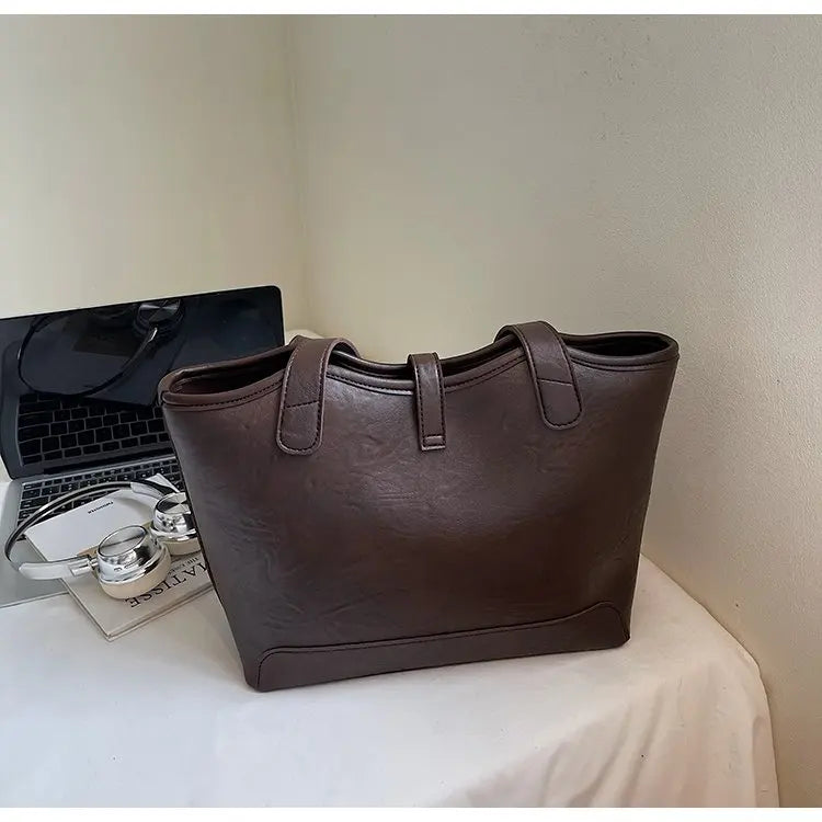 Luxury Women's Hand Bags Made Of Premium Leather Boasting Casual Famous Daily Stylish Style