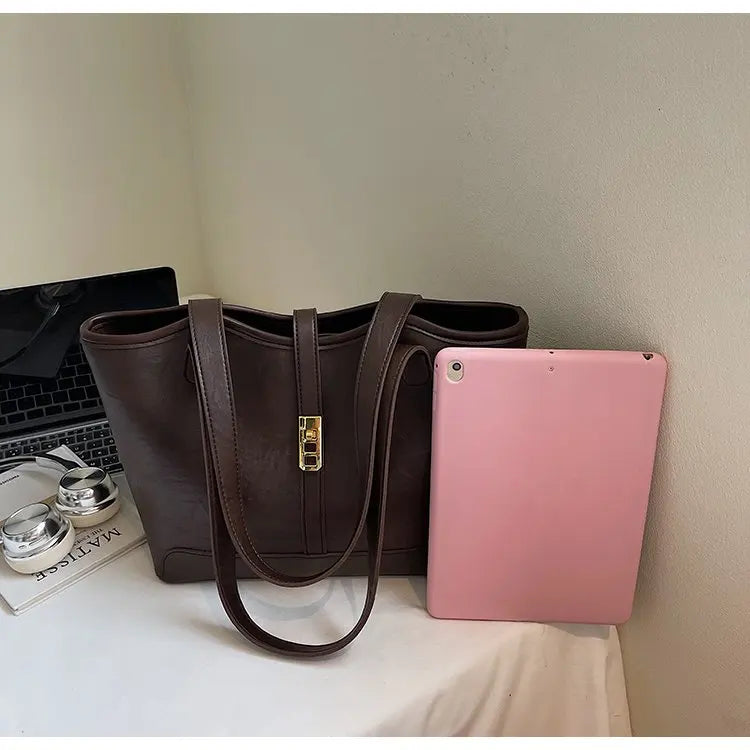 Luxury Women's Hand Bags Made Of Premium Leather Boasting Casual Famous Daily Stylish Style